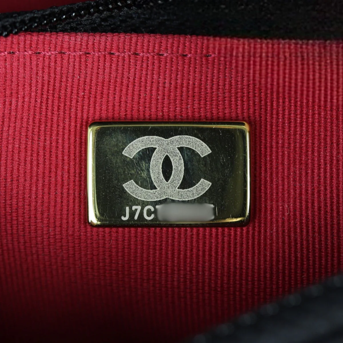 Chanel 19 Wallet On Chain - Image 9