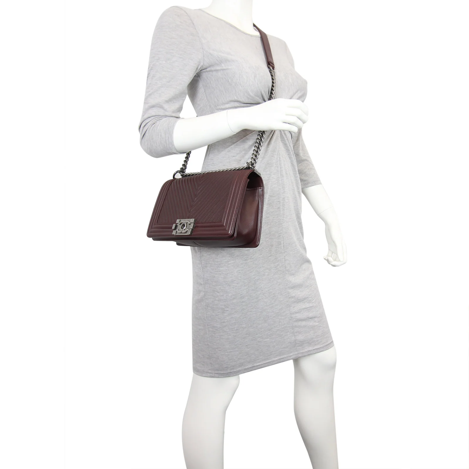 Chanel Boy Old Medium | 19 Series - Image 7