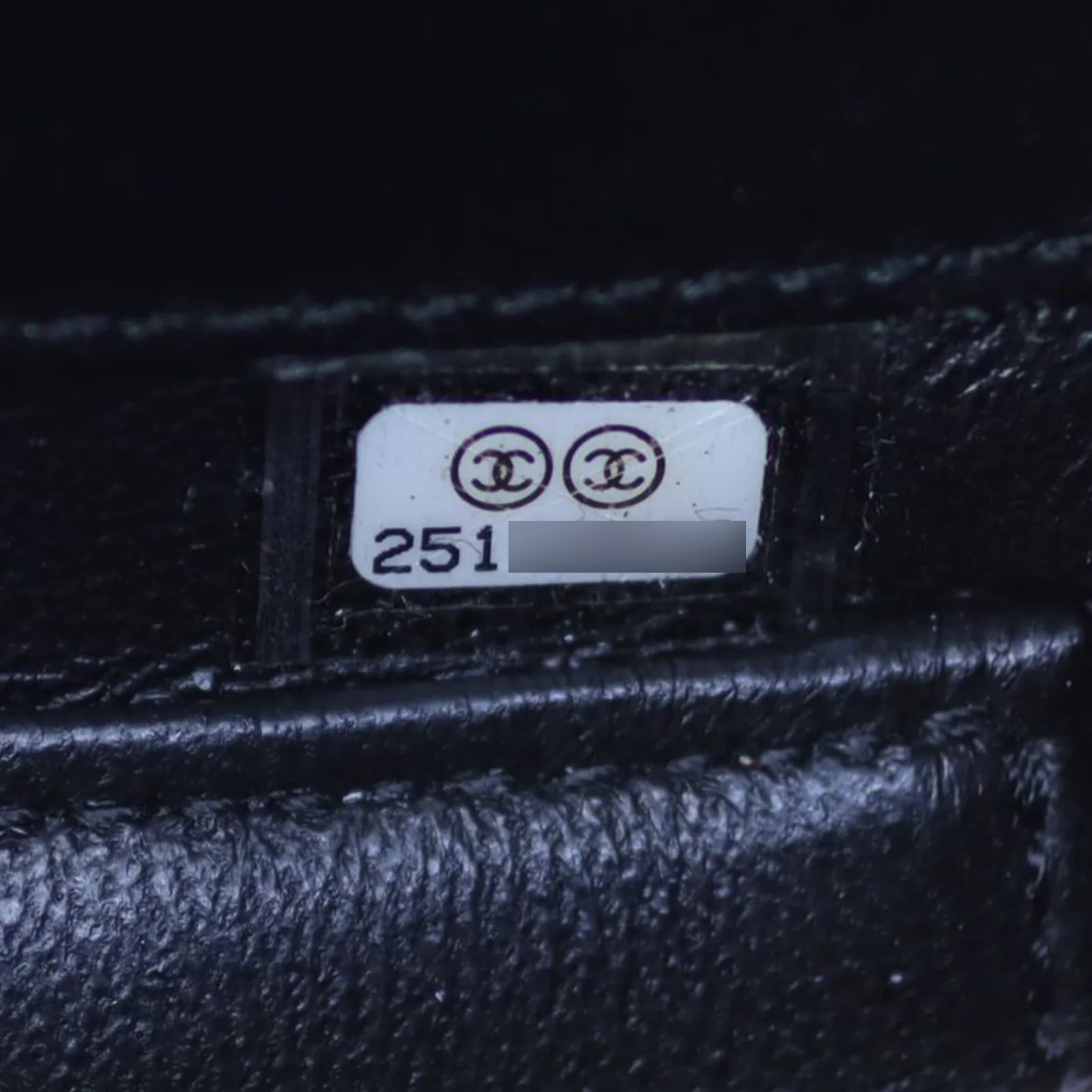 Chanel CC Filigree Vanity Case Large - Image 8