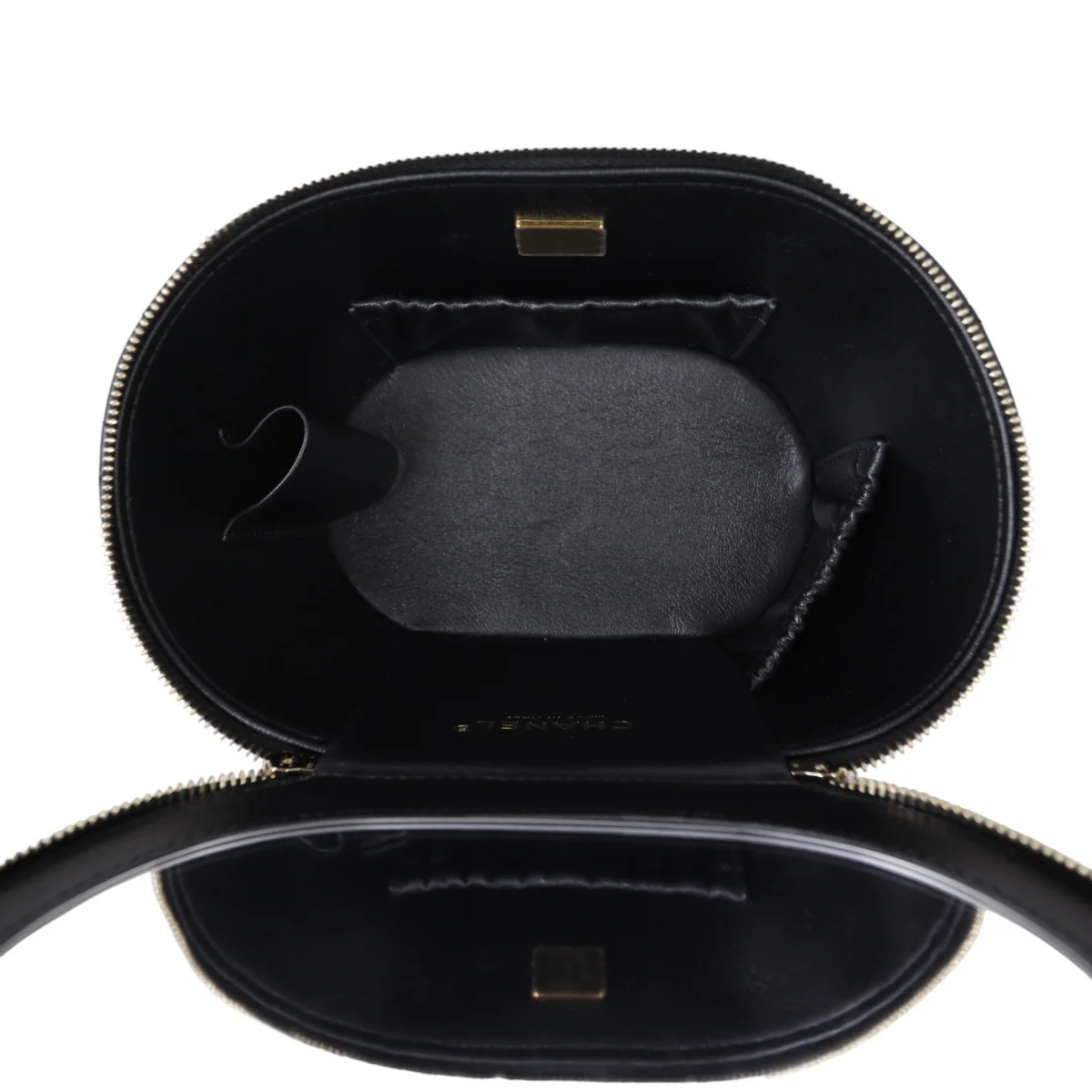 Chanel Top Handle Vanity Case with Chain - Image 11