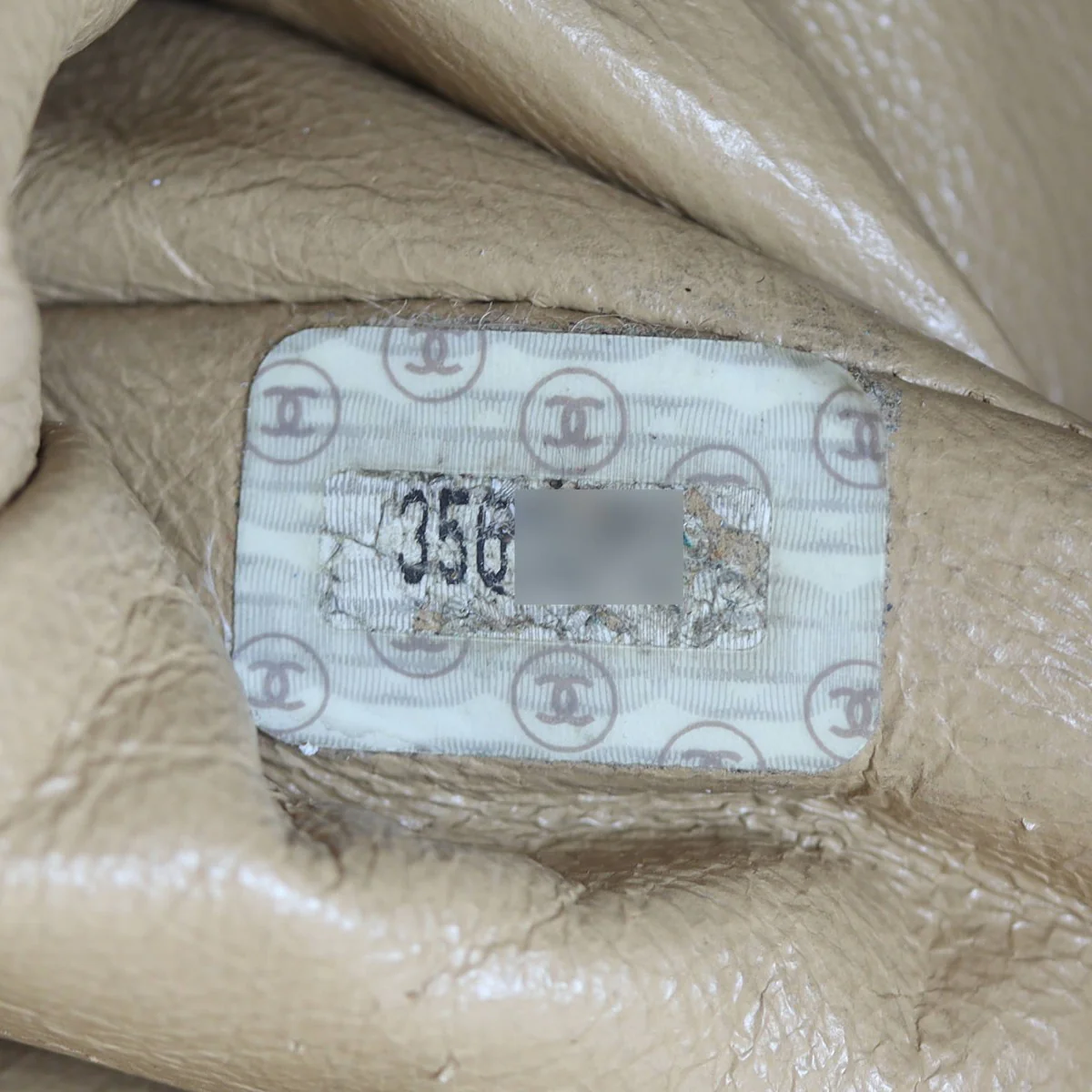 Chanel Vintage CC Jumbo XL Chain Shoulder Bag | Beige - Image 9