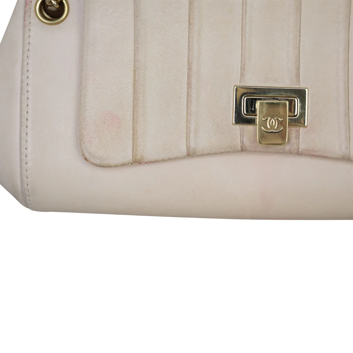 Chanel Vintage Vertical Quilt Flap Bag - Image 8