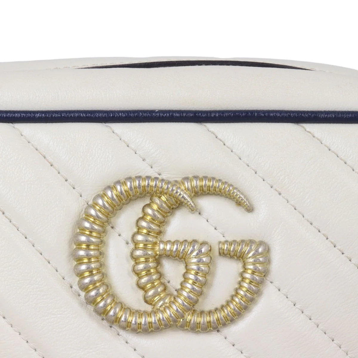 Gucci GG Marmont Diagonal Small Camera Bag - Image 8