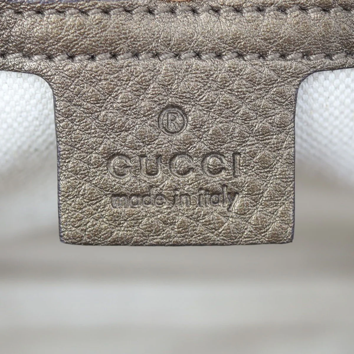 Gucci New Bamboo Top Handle Medium - Image 10