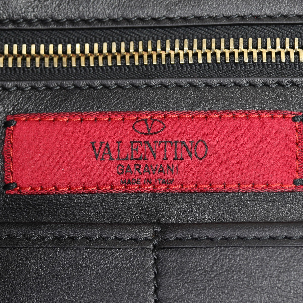 Valentino Rockstud Tote Medium - Image 10